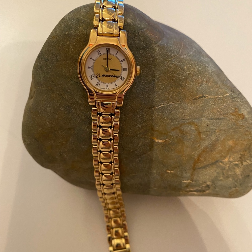 Ladies Seiko Watch With Boeing Logo